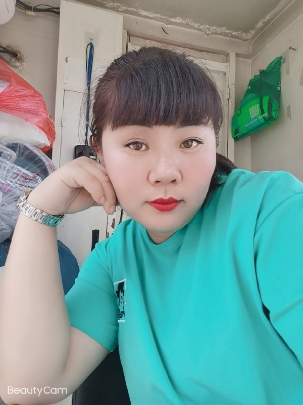 小不点的第一张照片--青岛红颜知己交友网